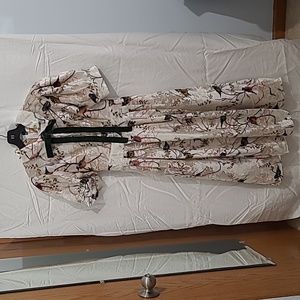 Women's Ivy City Co Cream Floral Embossed Velvet Dress Size XS NWT